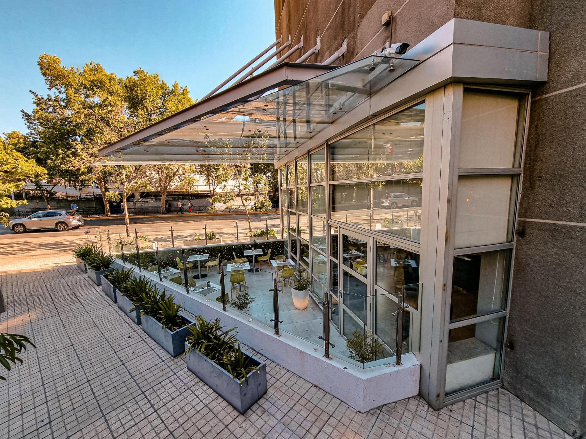 Ibis Santiago Providencia Hotel Exterior photo